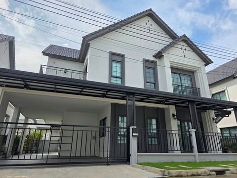 บ้านหรู Centro บางนา พร้อมบ่อปลาคาร์ฟ + โซลาร์เซลล์ ครบจบในหลังเดียว! - 1